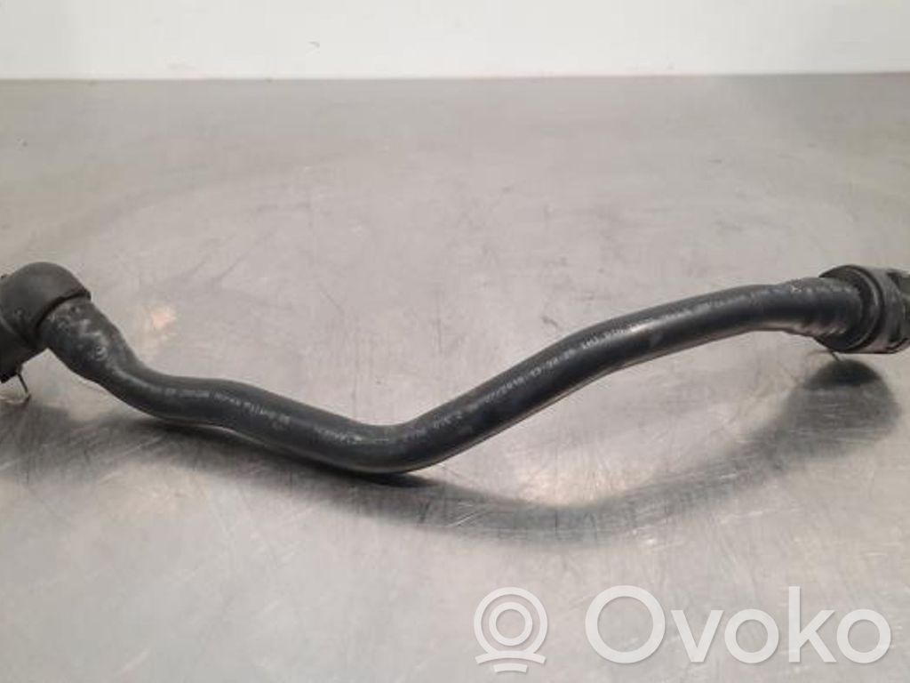 Mercedes-Benz CLA C117 X117 W117 Conductă/furtun lichid de răcire motor 