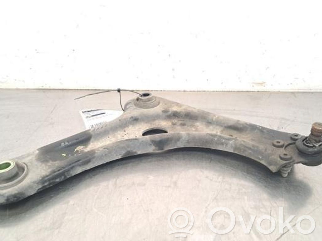 Citroen C3 Brazo de suspensión delantero 