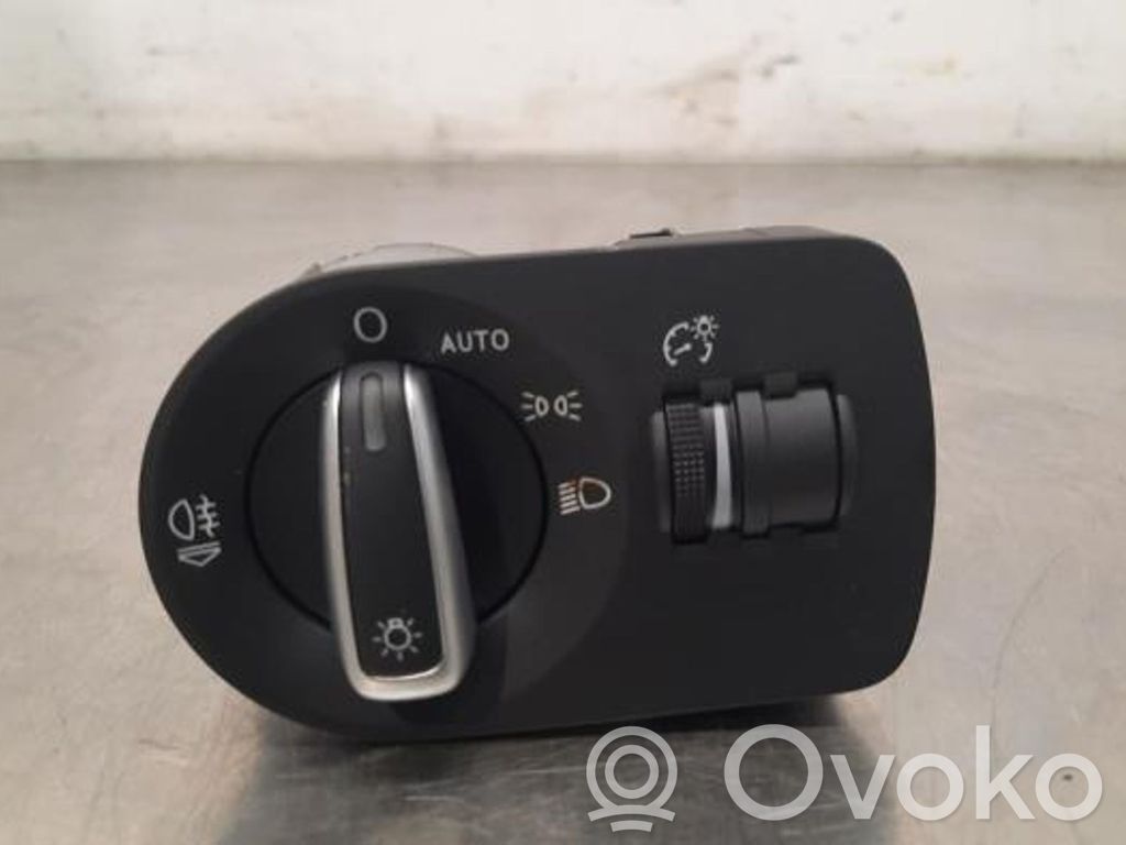 Audi RS Q3 Headlight level height control switch 