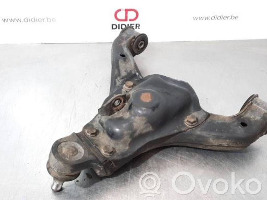 Mercedes-Benz Sprinter W906 Triangle bras de suspension inférieur avant 