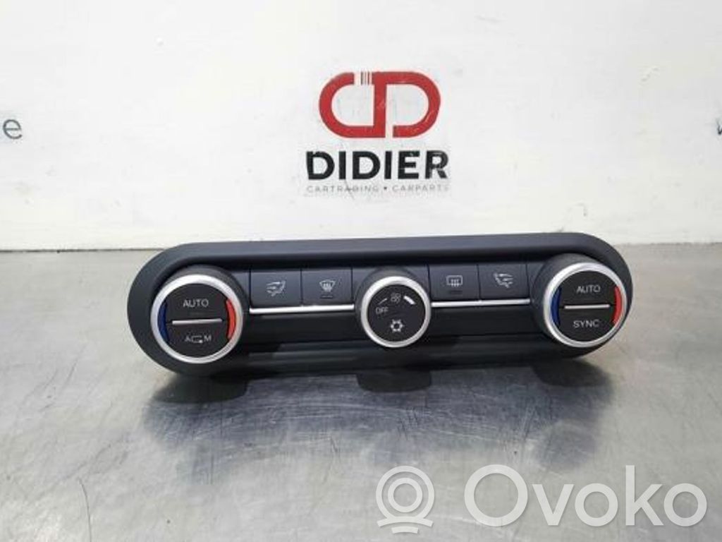 Alfa Romeo Giulia Climate control unit 