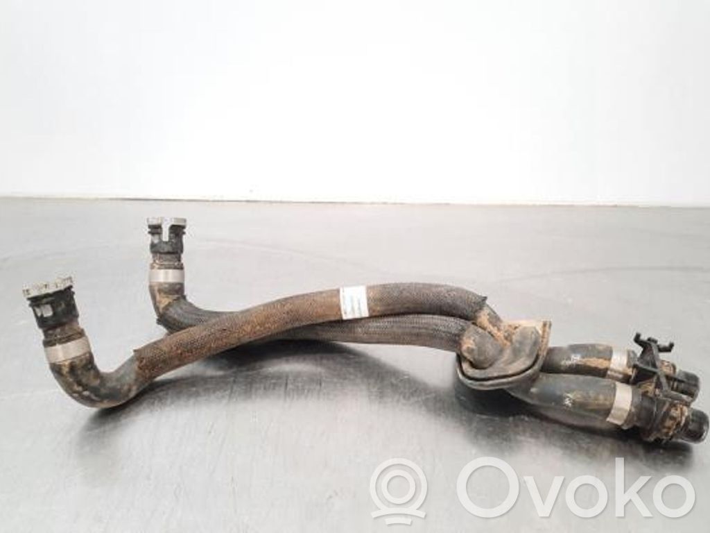 Land Rover Evoque I Engine coolant pipe/hose 