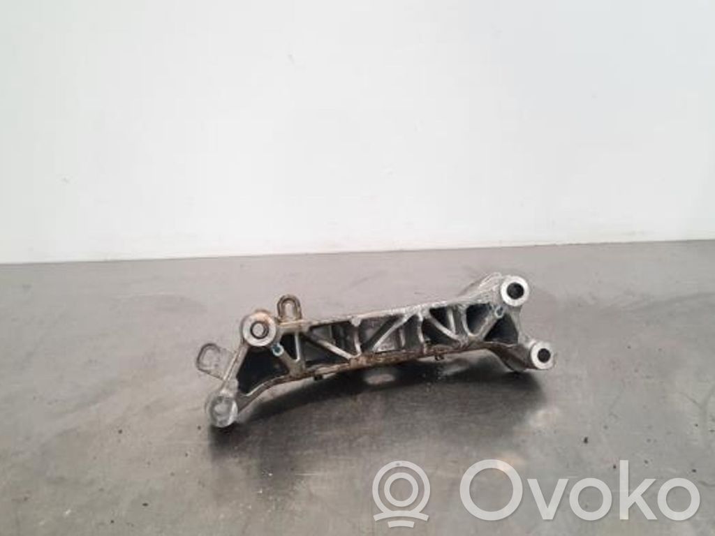 Citroen C3 Aircross Engine mount bracket 