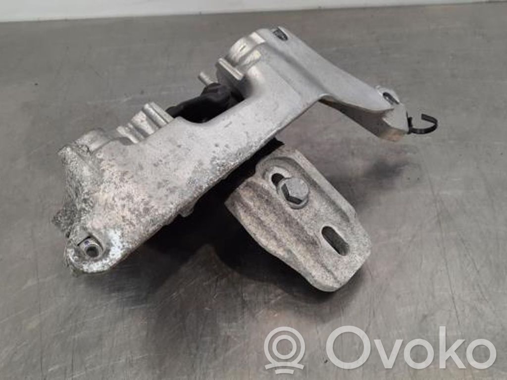 Peugeot 208 II Gearbox mounting bracket 