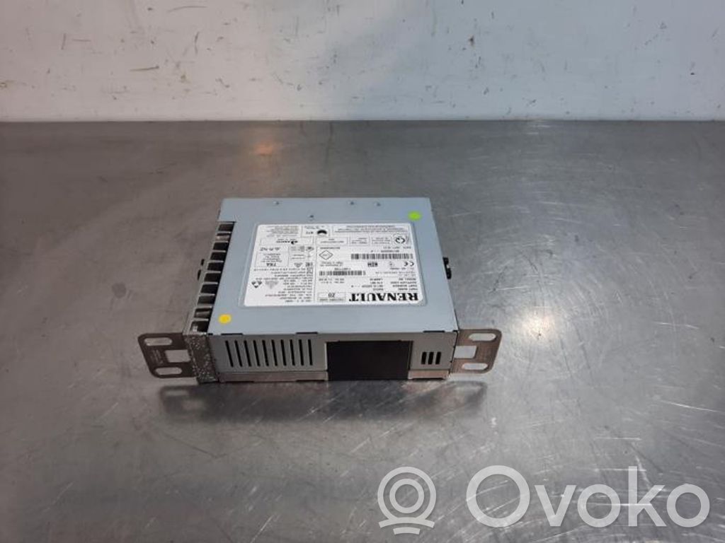Renault Megane IV Panel / Radioodtwarzacz CD/DVD/GPS 