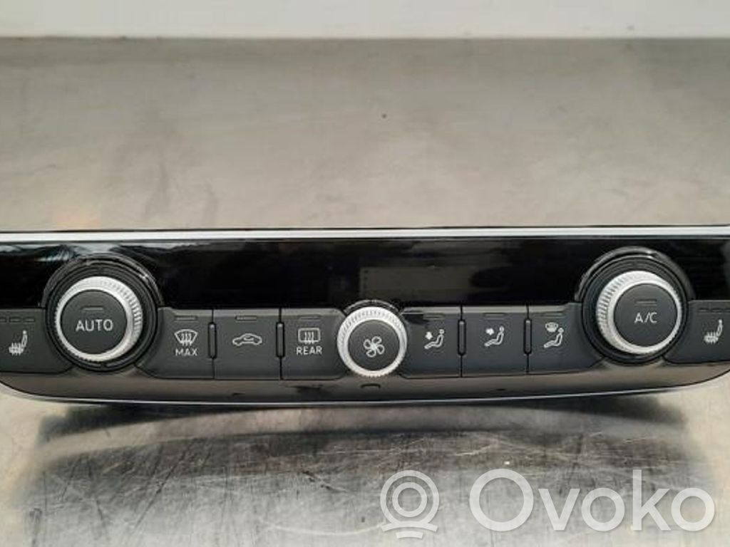 Audi Q3 F3 Unitate control climatizare 