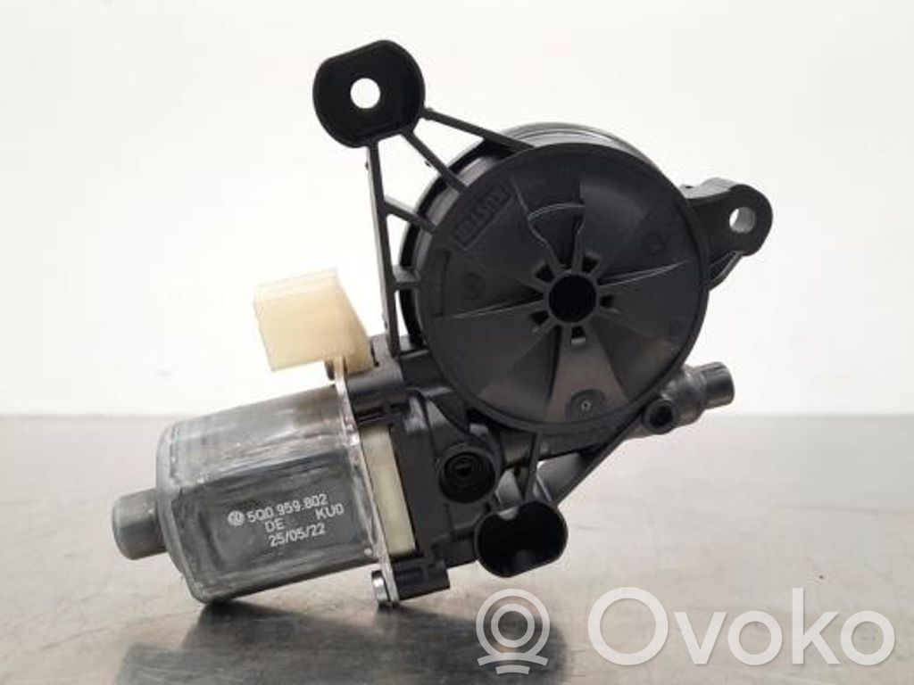 Audi Q3 F3 Motorino alzacristalli della portiera posteriore 