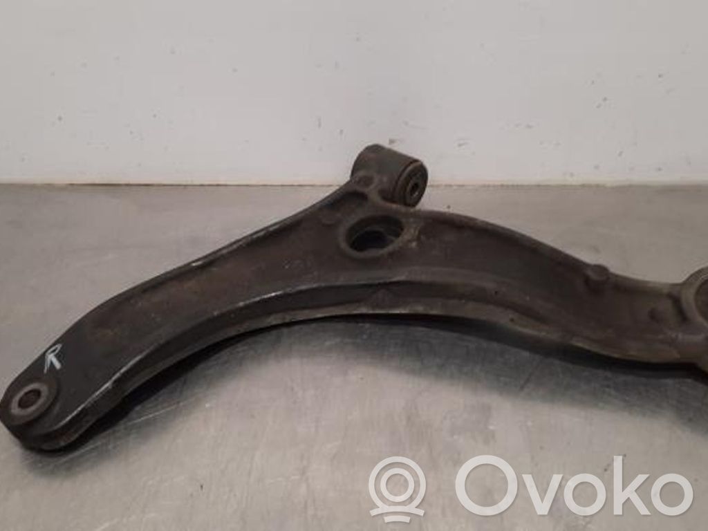 Front control arm   8200688875,8550506880,8550506880