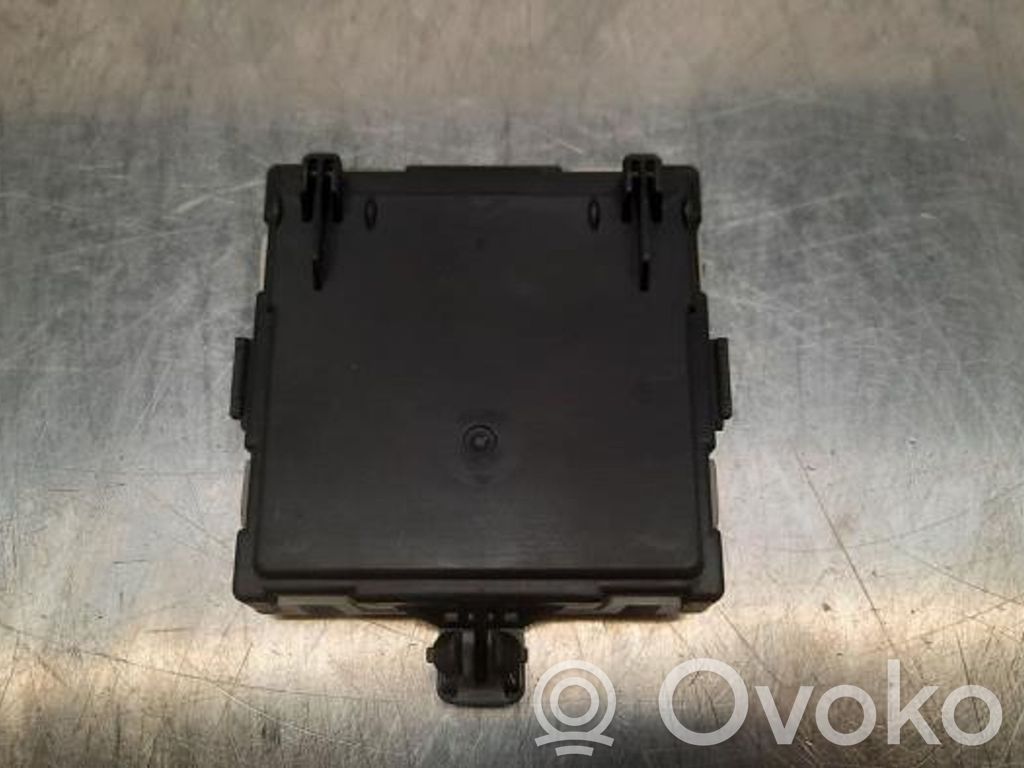 Mercedes-Benz CLA C118 X118 Unité de commande / module de verrouillage centralisé porte 
