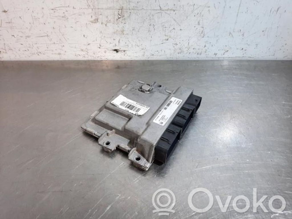 Renault Master III Engine control unit/module 