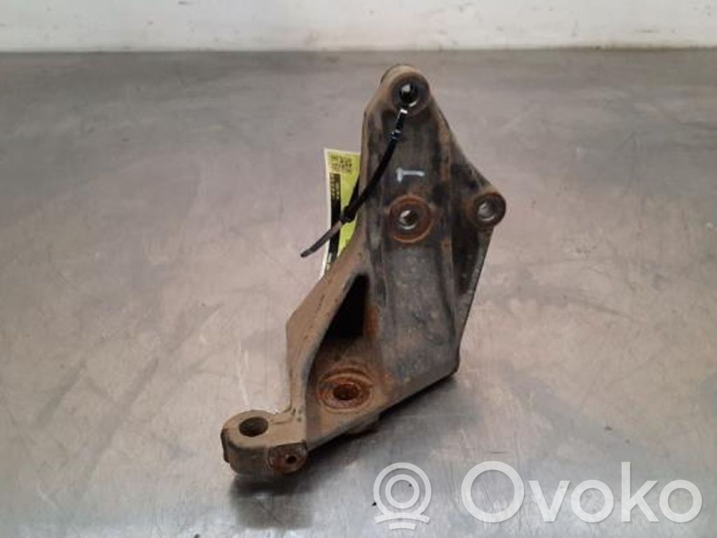 Engine mount bracket   5801260395,5801260395