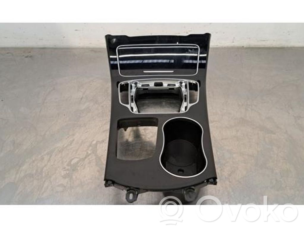 Mercedes-Benz C W205 Console centrale