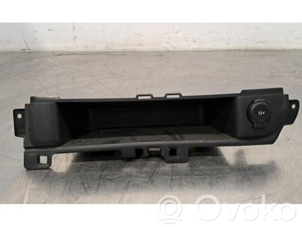 12V Steckdose vorne   9666105377,9801850877,9808682677