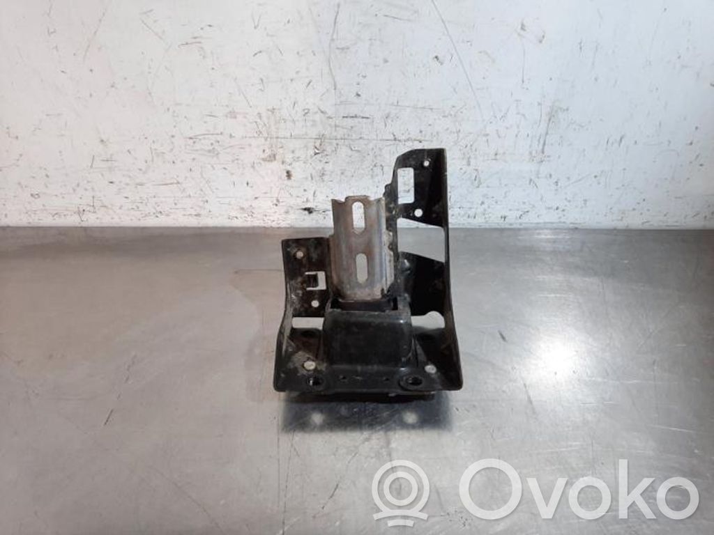 Engine mount bracket   9810216980,9810216980,1813L5,9807450680,9807450880