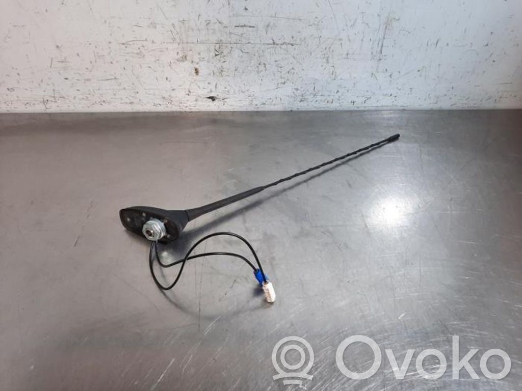 Citroen C4 Cactus Radion antenni 
