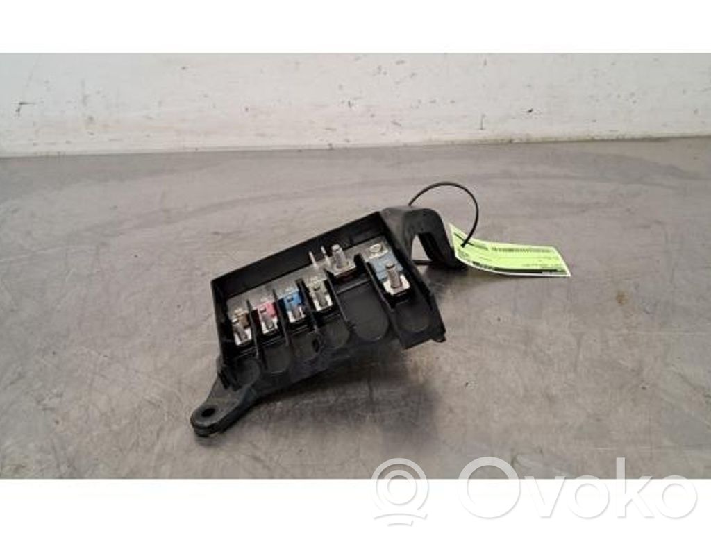 Fuse box set   4KE937548,4KE937548