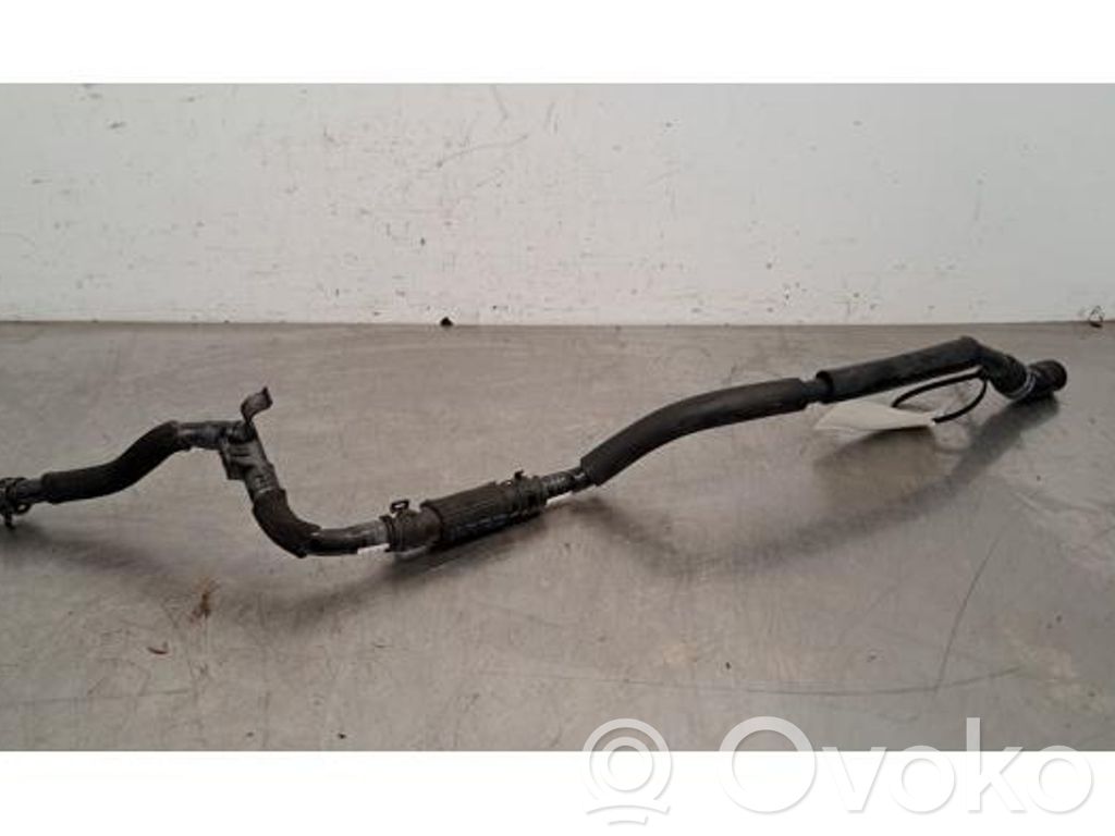 Audi e-tron Engine coolant pipe/hose 