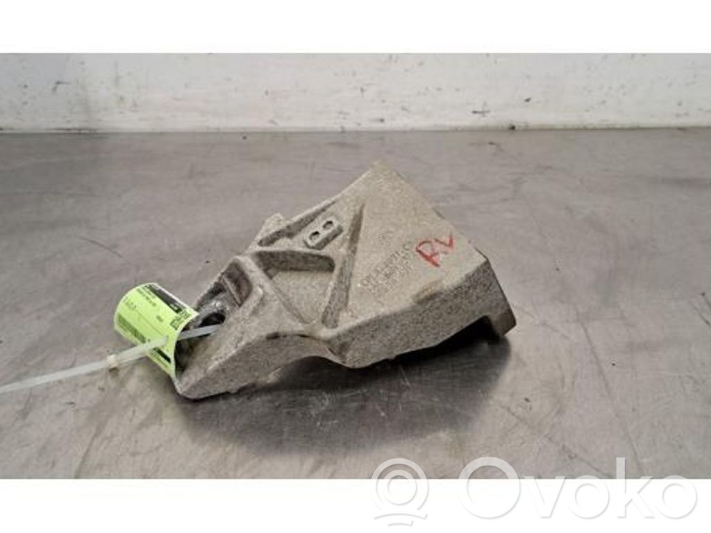 Land Rover Range Rover Sport L494 Gearbox mounting bracket 