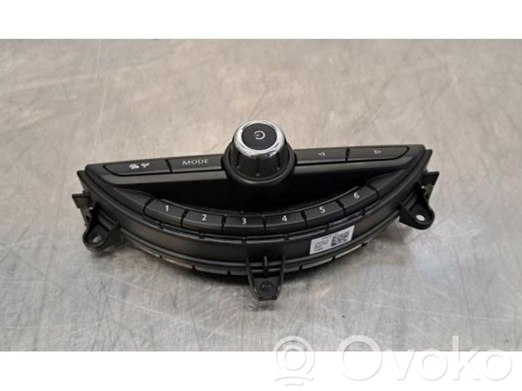 Mini Clubman F54 Panel radia 