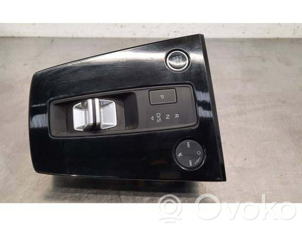 Audi A3 8Y Gear selector 