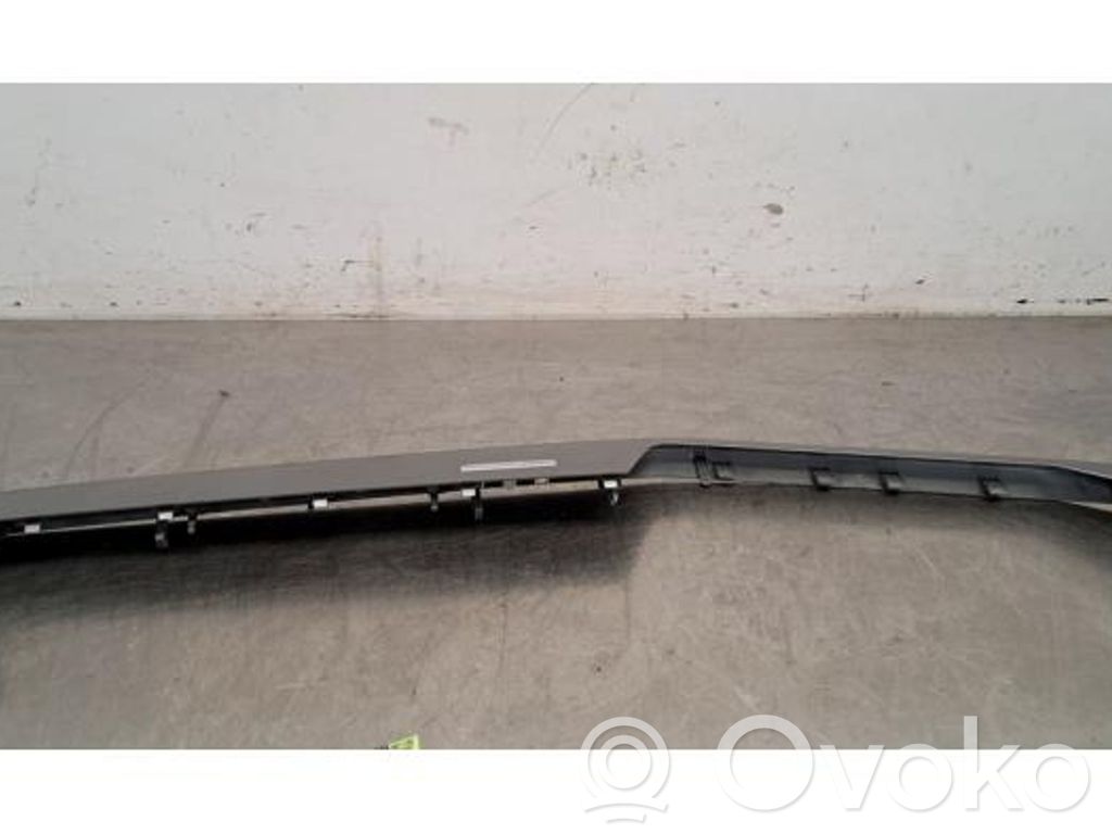 Audi A3 8Y Kojelaudan hansikaslokeron lista 