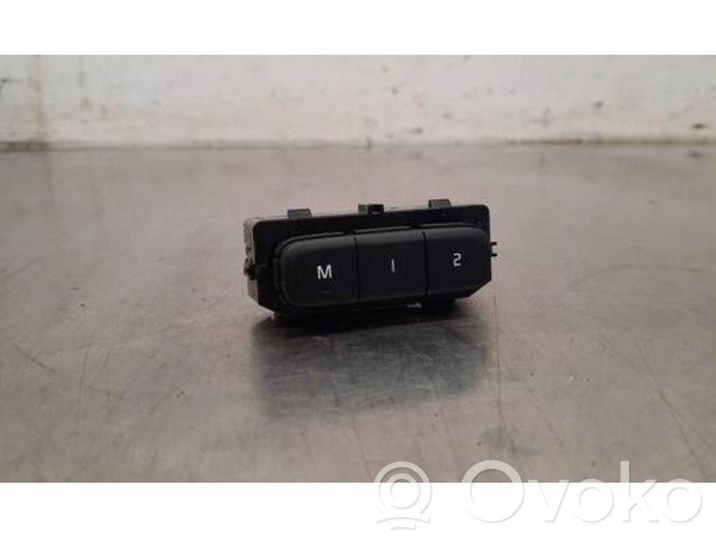 Volvo XC40 Comutator comandă scaune 