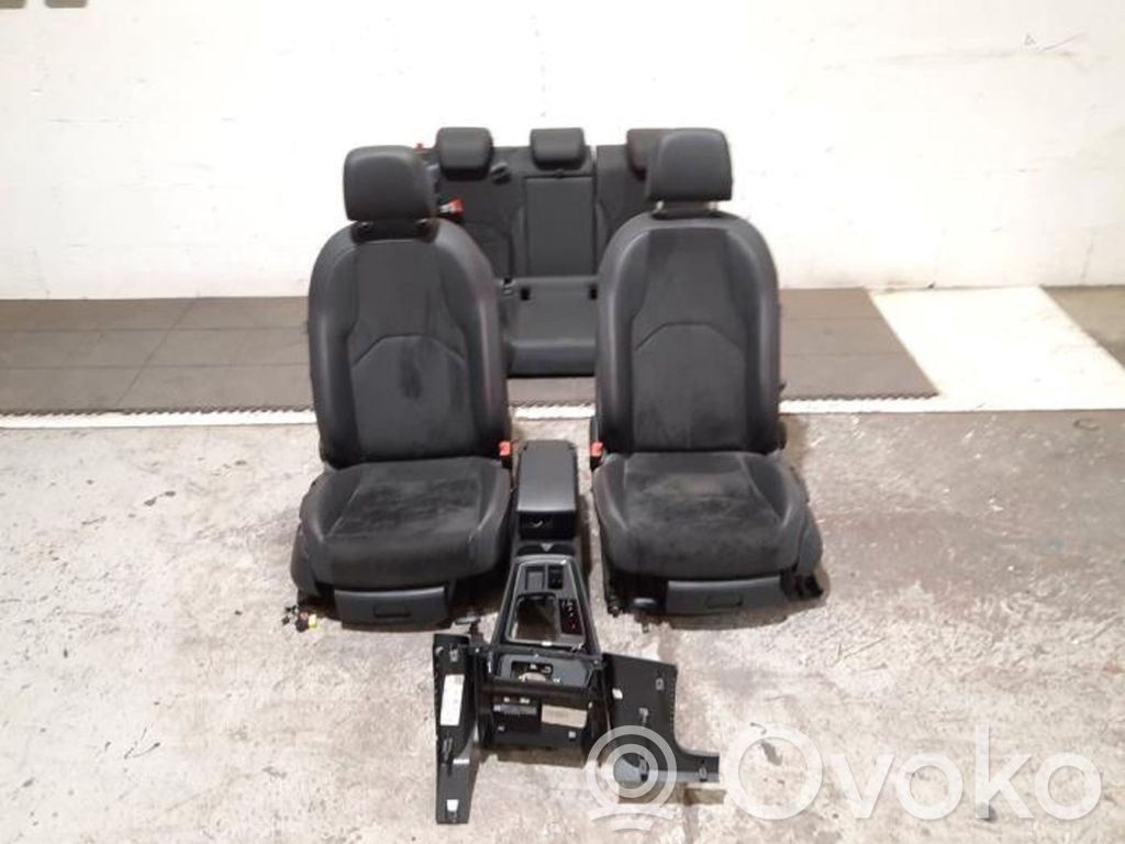 Interior set