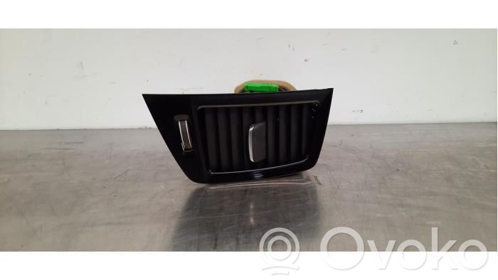 Volvo XC90 Rejilla de ventilación central del panel 