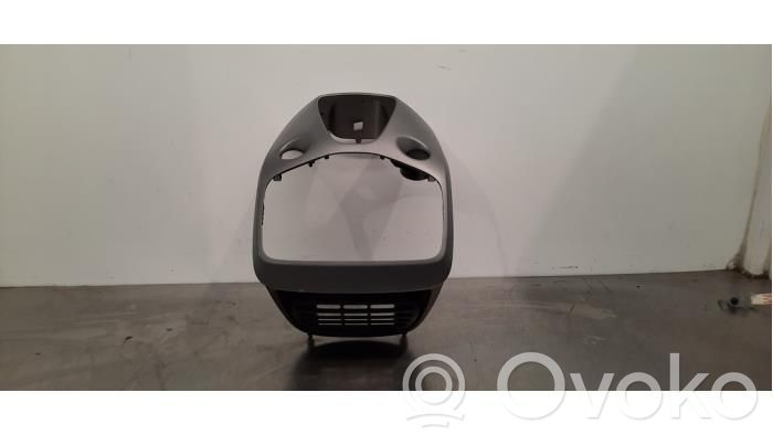 Toyota Aygo AB40 Verkleidung Radio / Navigation