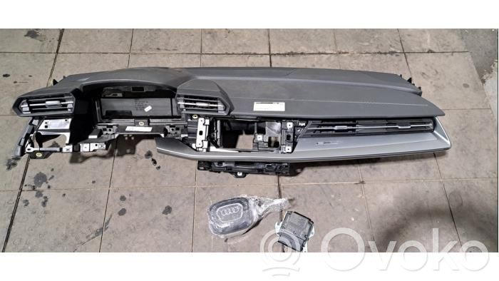 Audi A3 8Y Airbagsteuergerät 