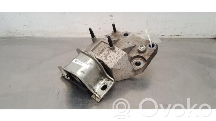 Engine mount bracket   1369381080,1369381080