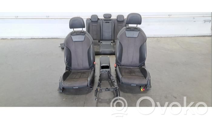 Interior set