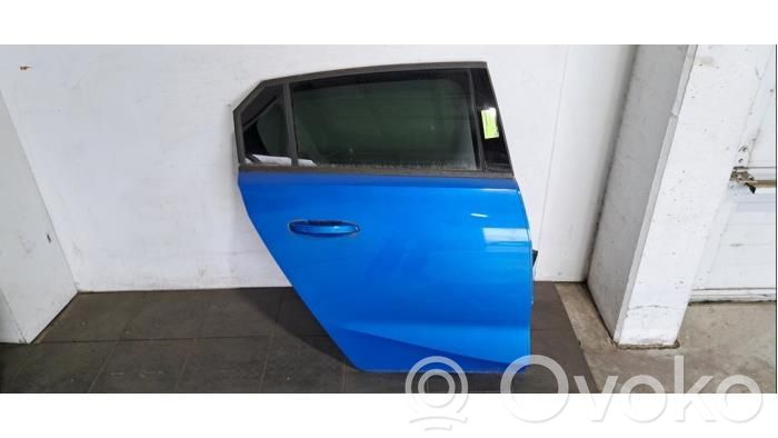 Opel Astra L Galinės durys 