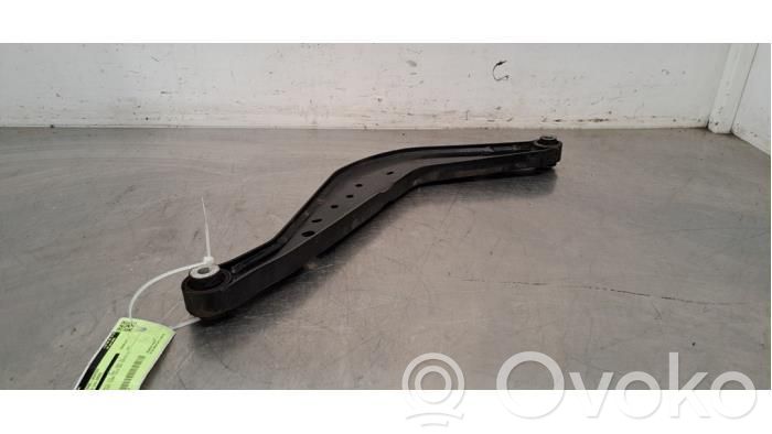 Opel Insignia B Wahacz tylny 