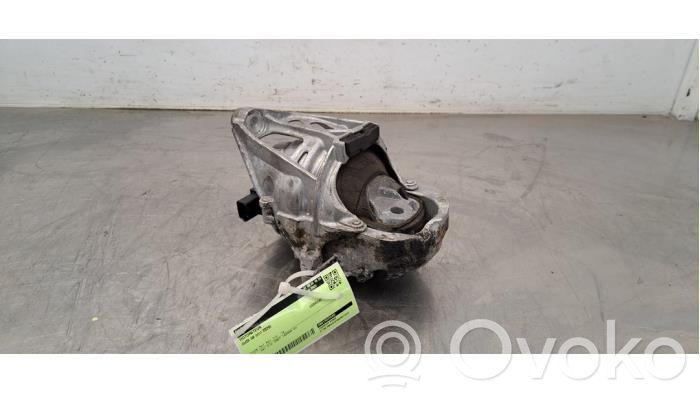 Audi A8 S8 D5 Engine mount bracket 