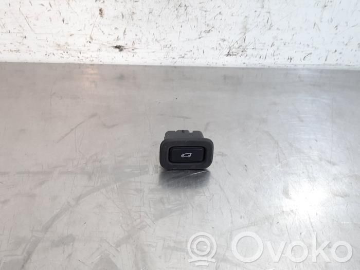 Land Rover Discovery Sport Tailgate/trunk/boot open switch 