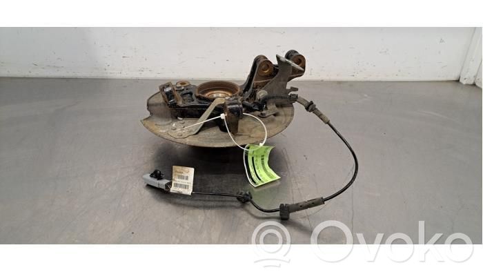 Citroen Berlingo Front wheel hub spindle knuckle 