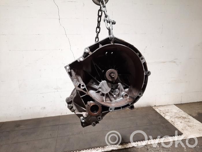 Ford Transit Courier Manualna 5-biegowa skrzynia biegów 