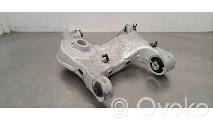 Land Rover Range Rover Velar Wahacz tylny 