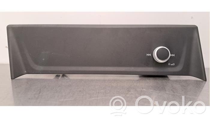 Audi Q3 F3 Head unit multimedia control 