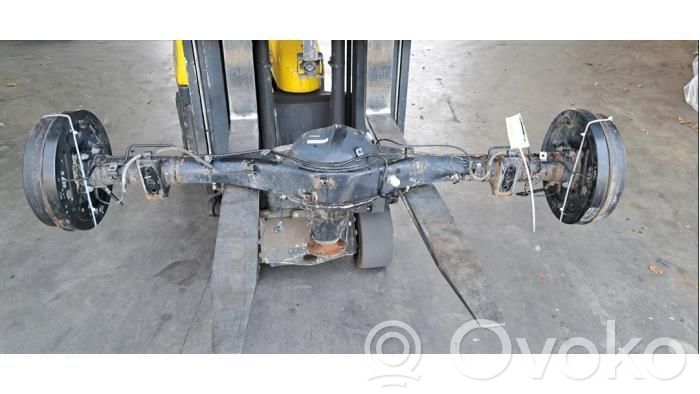 Mitsubishi L200 Eje trasero con reductor 