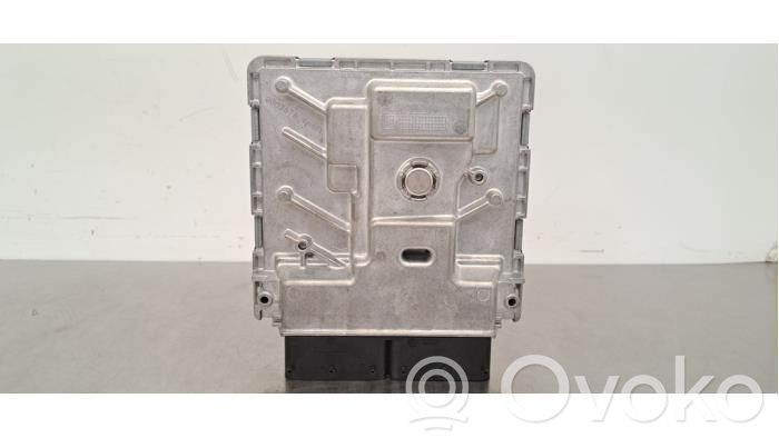 Volkswagen Golf VIII Engine control unit/module 