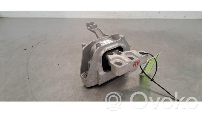 Volkswagen Golf VIII Gearbox mounting bracket 