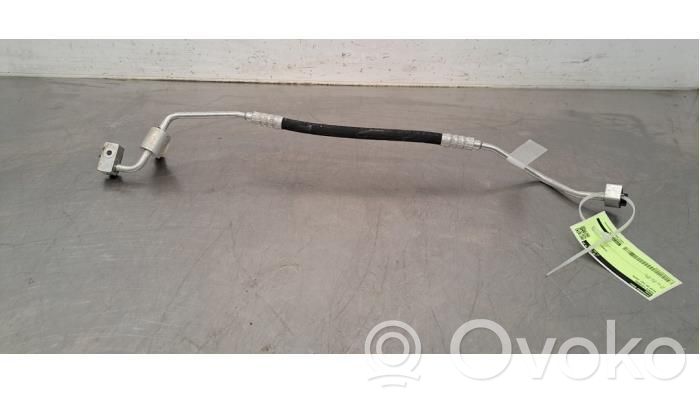 Audi Q4 e-tron Ilmastointilaitteen putki (A/C) 