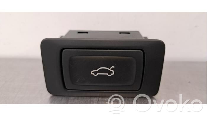 Audi Q3 F3 Interruptor de apertura del maletero/compartimento de carga 
