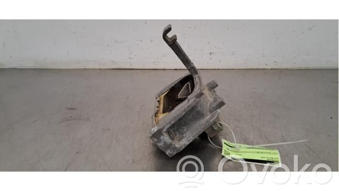 Seat Ibiza V (KJ) Engine mount bracket 