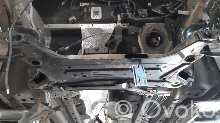 Mitsubishi Eclipse Cross Priekinis traversas 