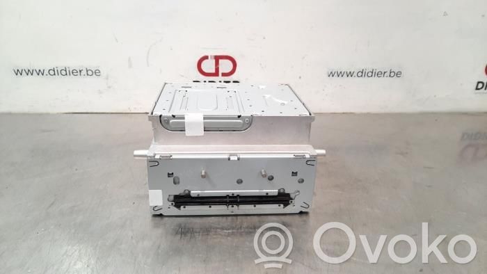Mercedes-Benz C W205 Radio/CD/DVD/GPS head unit 