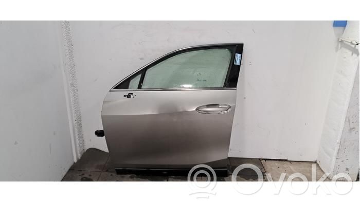 Lexus UX Puerta delantera 
