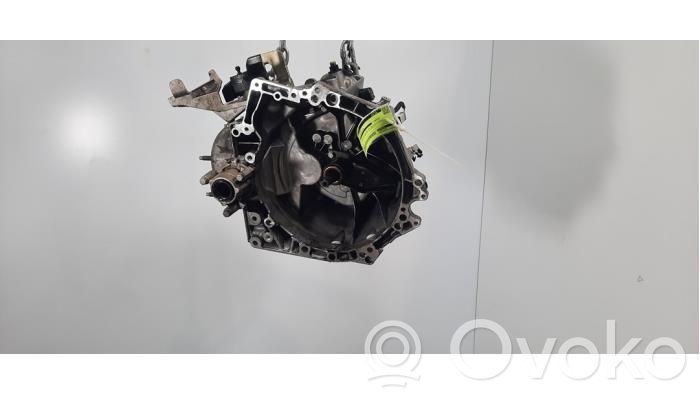 Peugeot 2008 II Cutie viteze manuală cu 5 trepte 